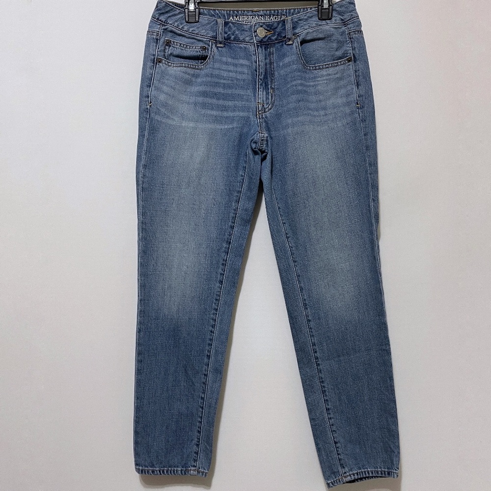 American Eagle Boy Jean Straight Leg Mid Rise Waist 100% Cotton Womens 6